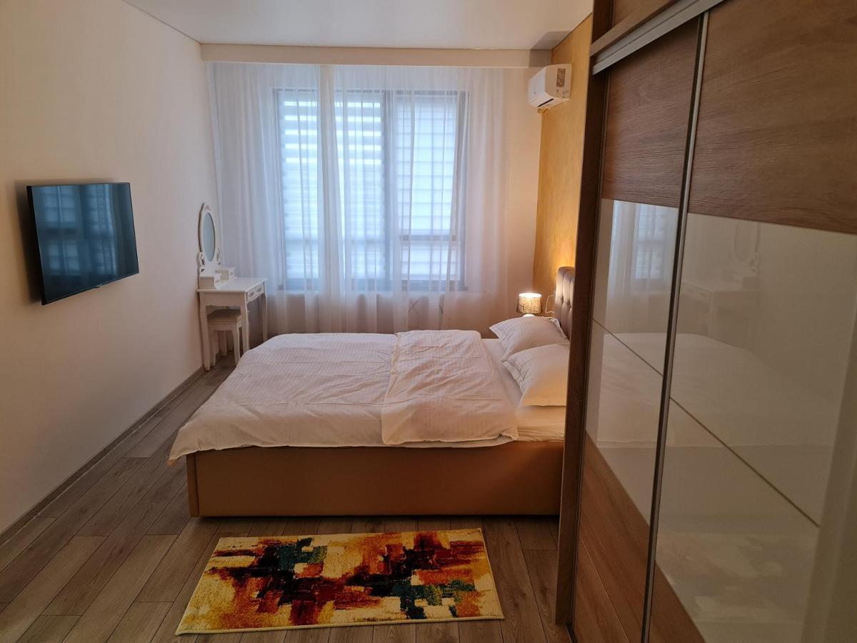 Eva Apartament Apartment Galati Exterior photo